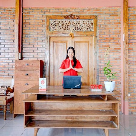 Super Oyo Collection O 90265 Cempoko Mulyo Homestay Syariah Tugu المظهر الخارجي الصورة