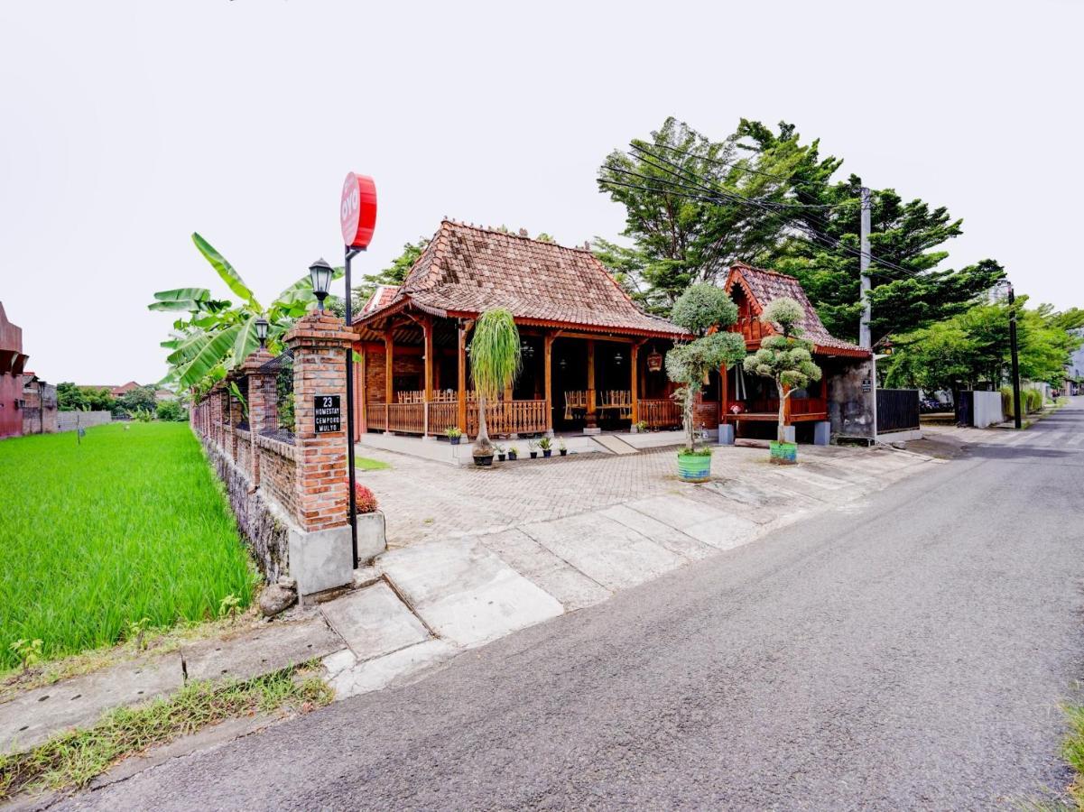 Super Oyo Collection O 90265 Cempoko Mulyo Homestay Syariah Tugu المظهر الخارجي الصورة