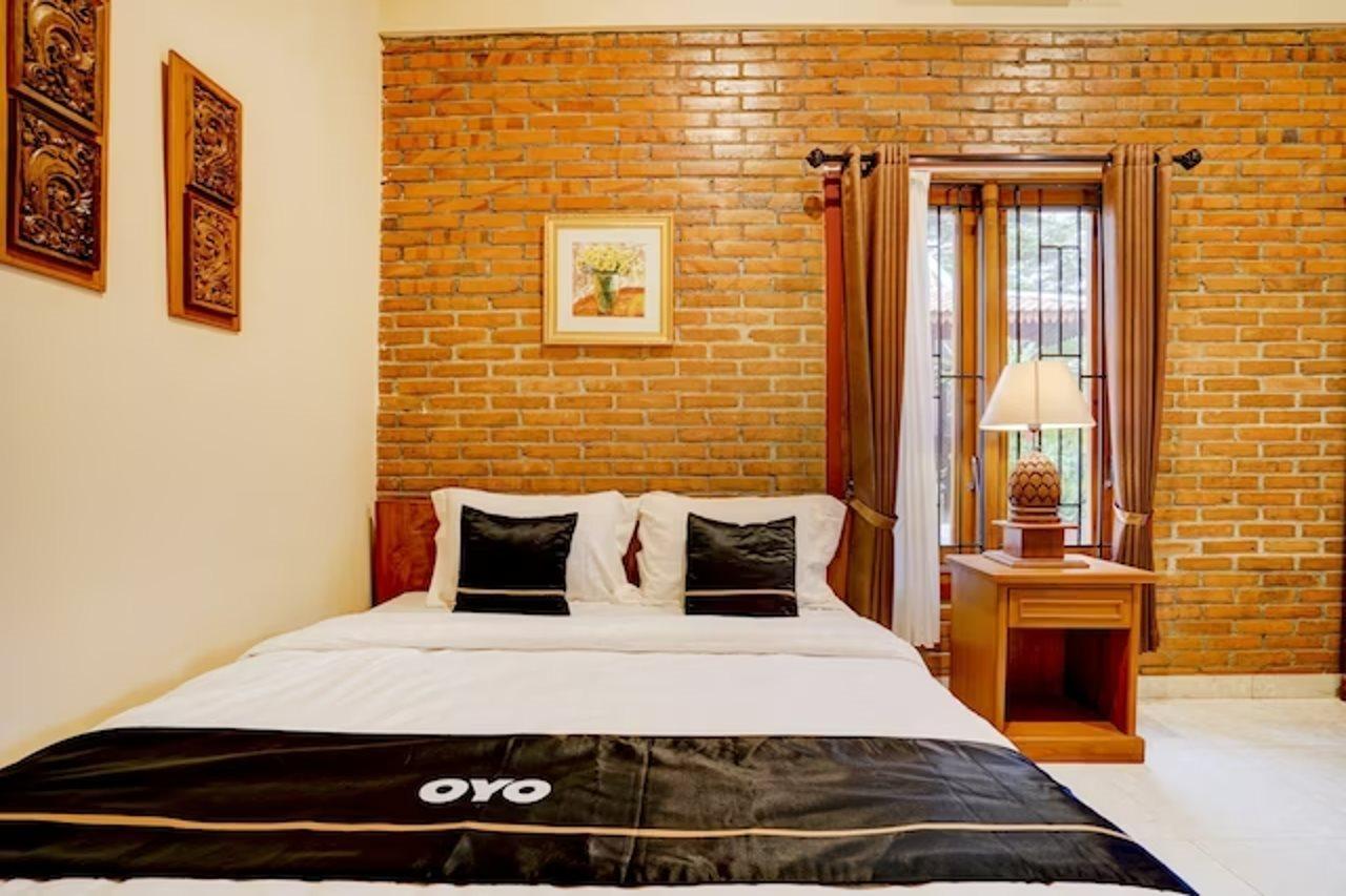 Super Oyo Collection O 90265 Cempoko Mulyo Homestay Syariah Tugu المظهر الخارجي الصورة